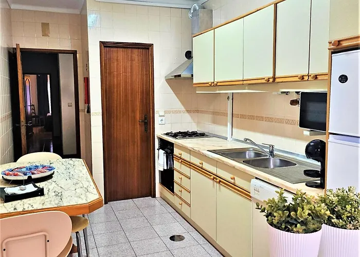 Апартаменти Lucinda's House *